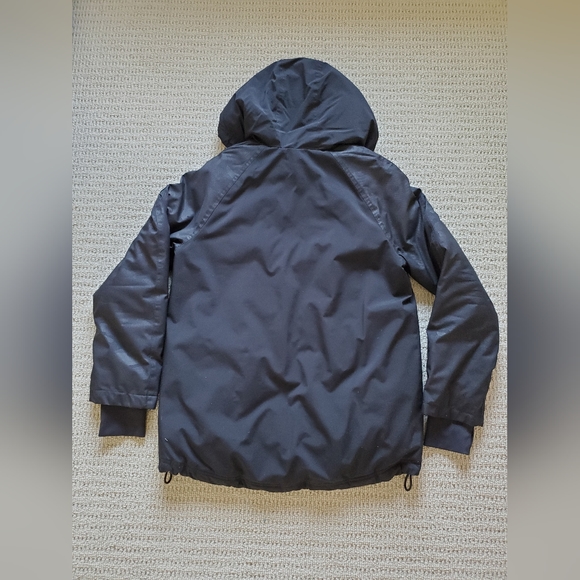 GapFit Puffer Jacket - Picture 5 of 12